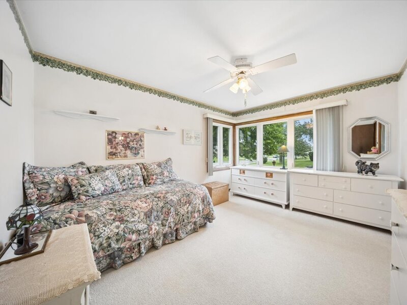 8231 W Berwyn Avenue Chicago IL 60656