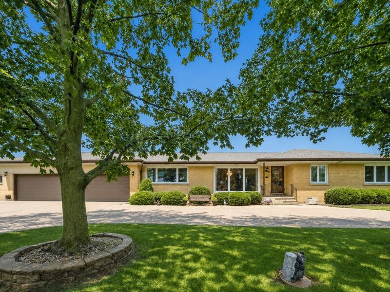 8231 W Berwyn Avenue Chicago IL 60656