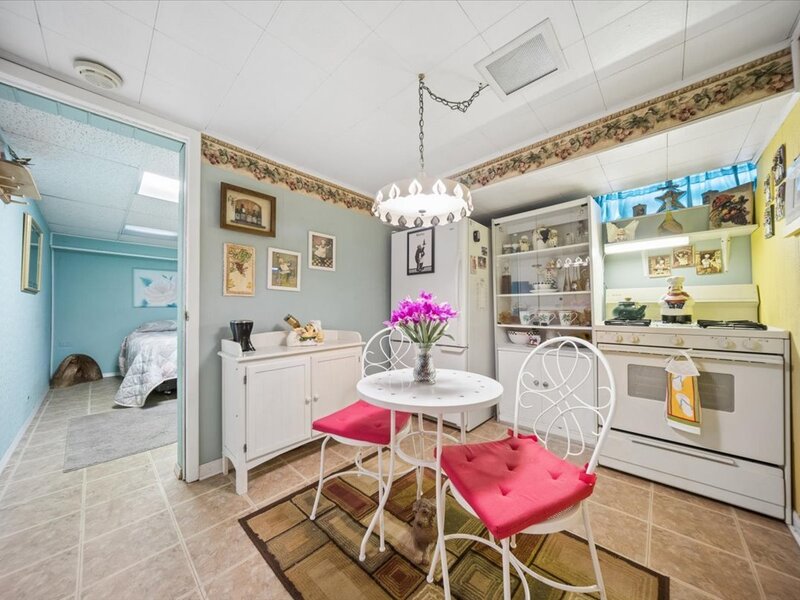 8231 W Berwyn Avenue Chicago IL 60656