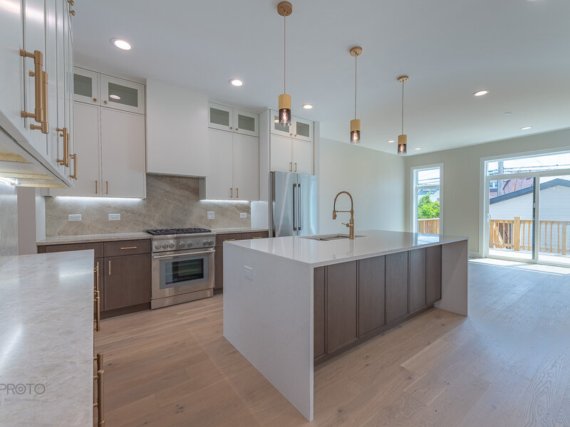 4945 W Berenice Avenue Chicago IL 60641