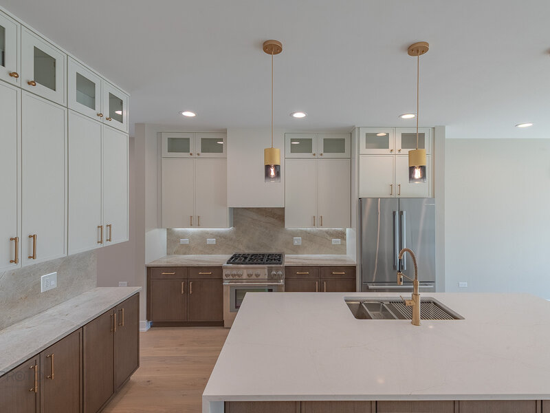 4945 W Berenice Avenue Chicago IL 60641