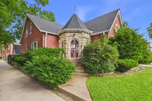 Photo of 8156 S Paxton Avenue Chicago IL 60617