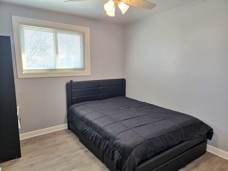 980 W Grant Drive Des Plaines IL 60016
