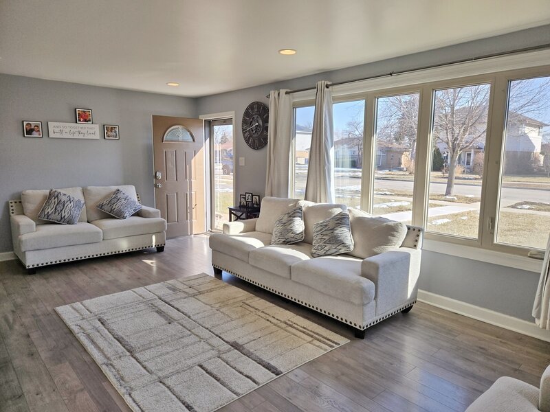 980 W Grant Drive Des Plaines IL 60016