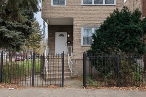 Photo of 8503 S Burnham Avenue Chicago IL 60617