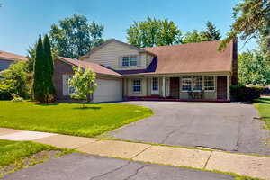 Photo of 315 E Reseda Parkway Palatine IL 60067