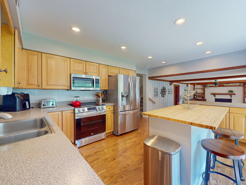 315 E Reseda Parkway Palatine IL 60067