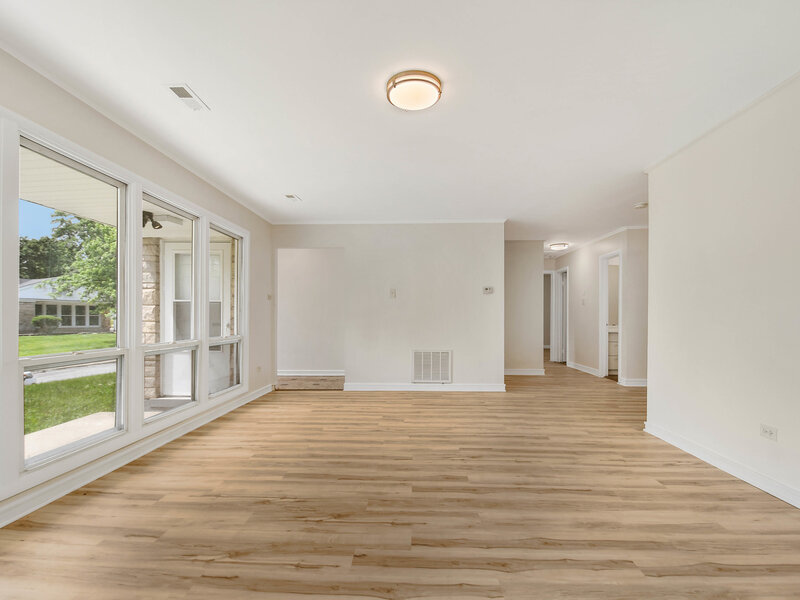 102 Nashua Street Park Forest IL 60466