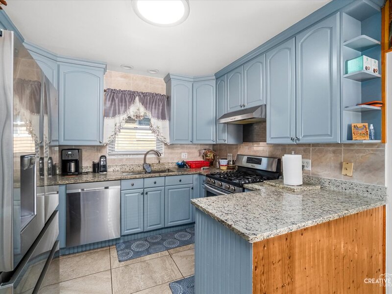 307 Lakelawn Boulevard Aurora IL 60506