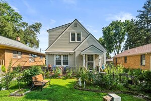 Photo of 307 Lakelawn Boulevard Aurora IL 60506