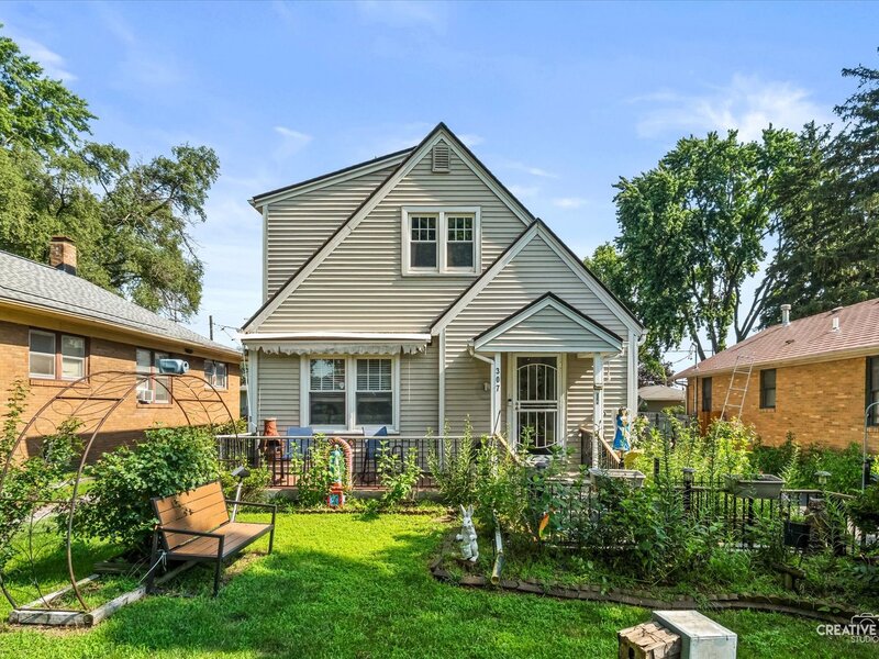 307 Lakelawn Boulevard Aurora IL 60506