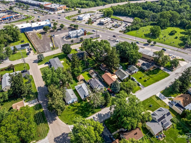 307 Lakelawn Boulevard Aurora IL 60506