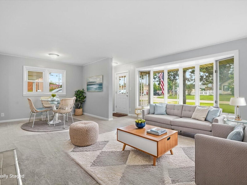 176 Lakeshore Drive Crystal Lake IL 60014