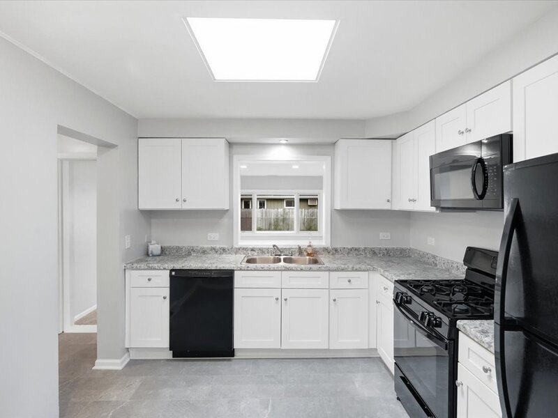 176 Lakeshore Drive Crystal Lake IL 60014