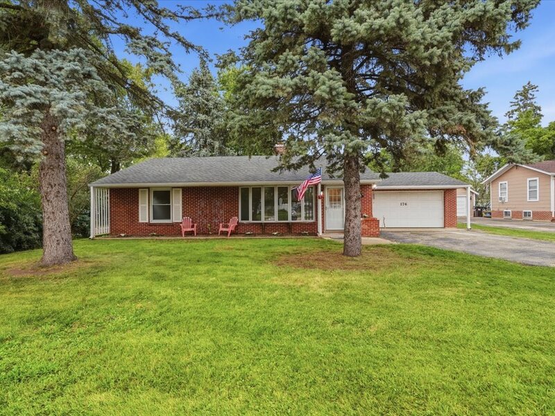 176 Lakeshore Drive Crystal Lake IL 60014
