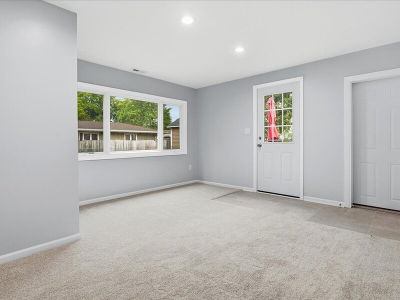 176 Lakeshore Drive Crystal Lake IL 60014