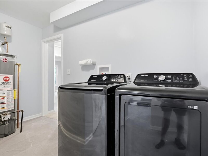 176 Lakeshore Drive Crystal Lake IL 60014