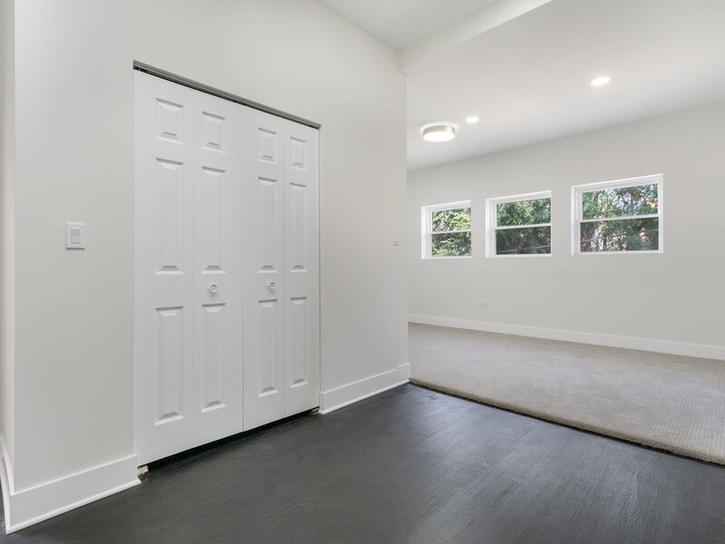 4917 S Washington Park Court Chicago IL 60615
