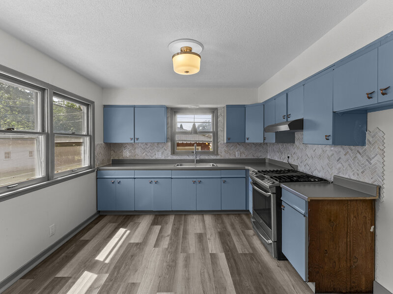 417 48th Street Moline IL 61265