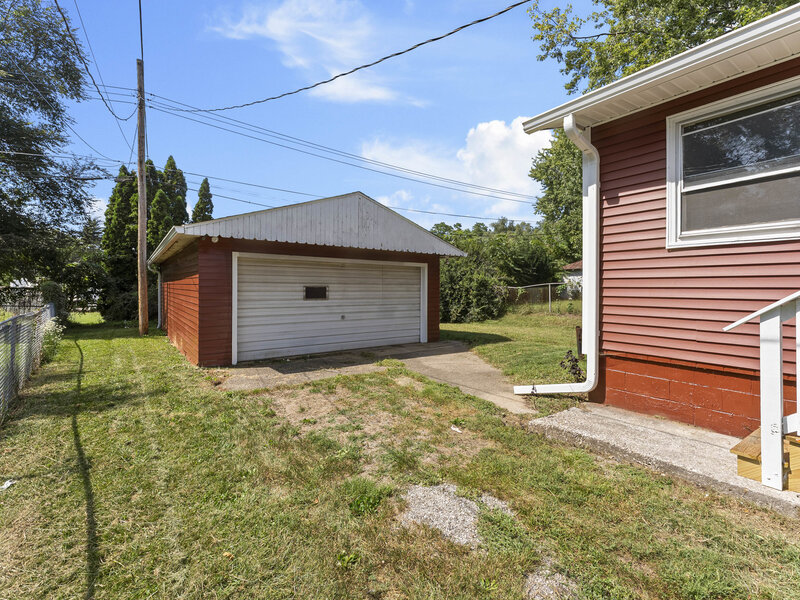 417 48th Street Moline IL 61265