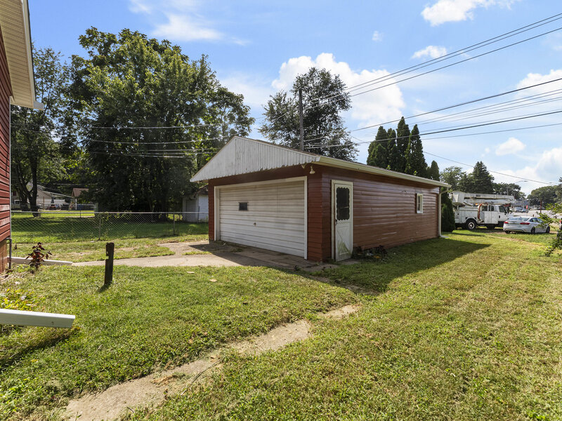417 48th Street Moline IL 61265