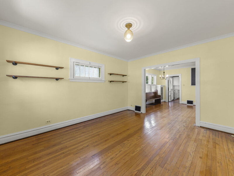 1002 N President Street Wheaton IL 60187