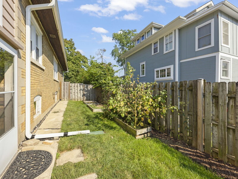 1002 N President Street Wheaton IL 60187