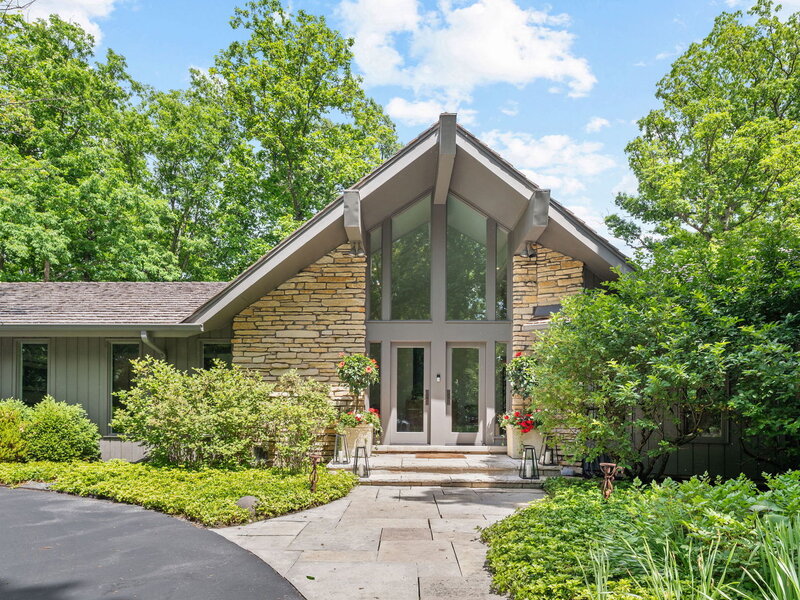 677 Driftwood Lane Northbrook IL 60062