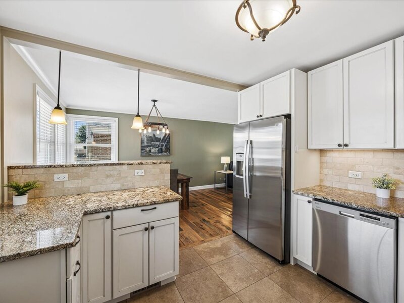 1871 Hawthorne Avenue Westchester IL 60154