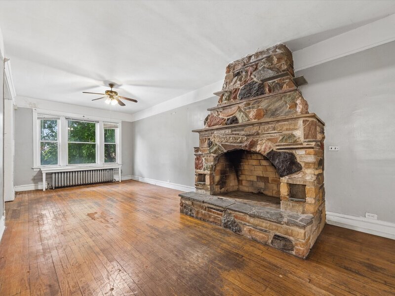 1946 W Armitage Avenue Chicago IL 60622