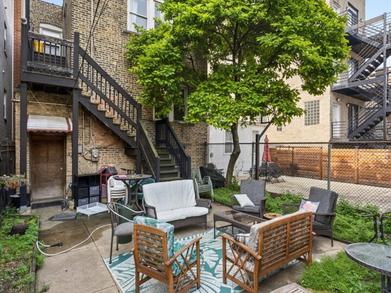 1946 W Armitage Avenue Chicago IL 60622