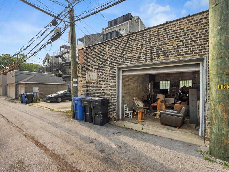1946 W Armitage Avenue Chicago IL 60622