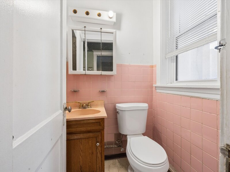 1946 W Armitage Avenue Chicago IL 60622