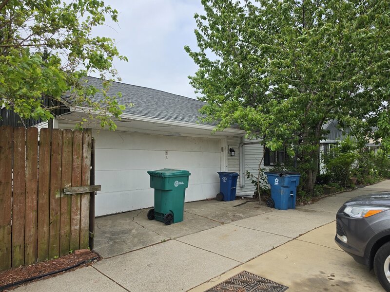 7601 Laramie Avenue Burbank IL 60459