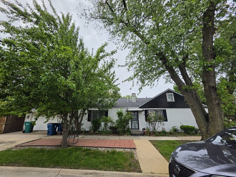 7601 Laramie Avenue Burbank IL 60459