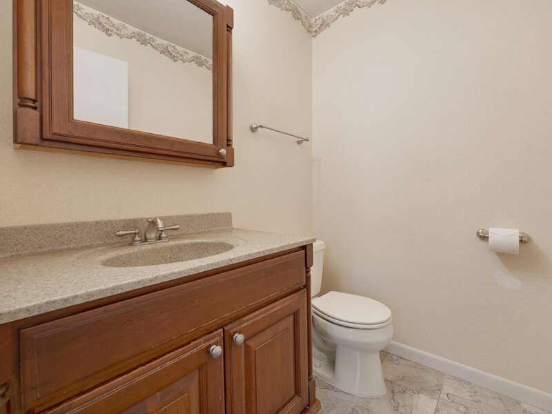 784 Leicester Road Elk Grove Village IL 60007