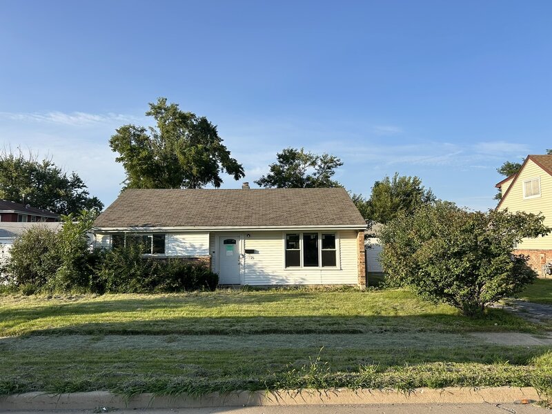 62 Sauk Trail Park Forest IL 60466