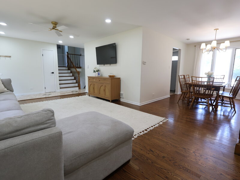 510 W Millns Court Addison IL 60101