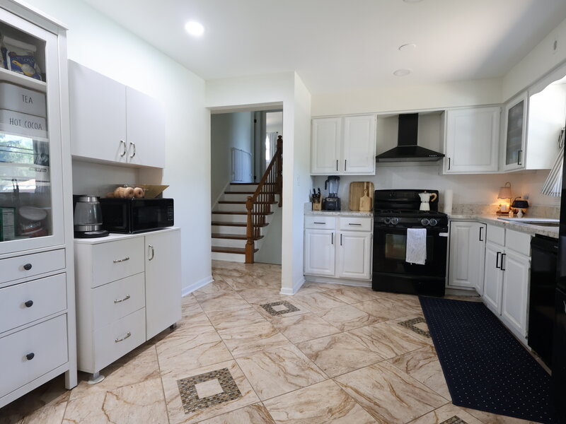 510 W Millns Court Addison IL 60101