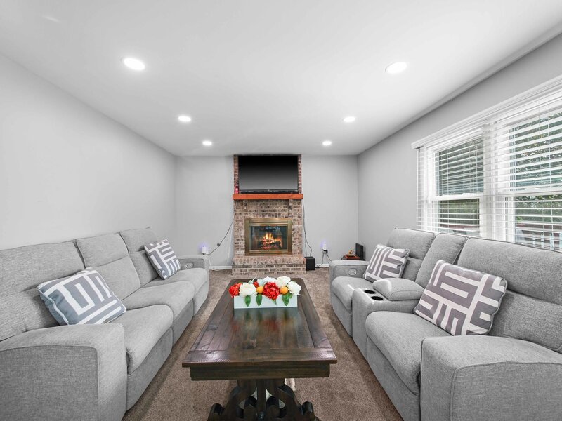 2443 Lawson Boulevard Gurnee IL 60031