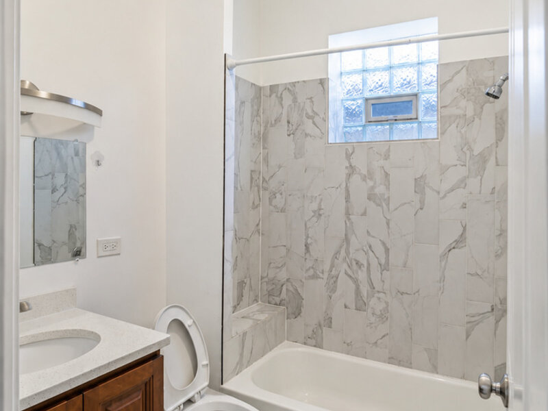 510 W 32nd Street Chicago IL 60616