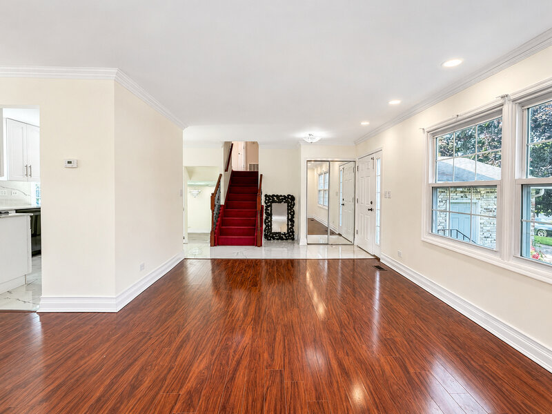 450 Heather Lane Carol Stream IL 60188
