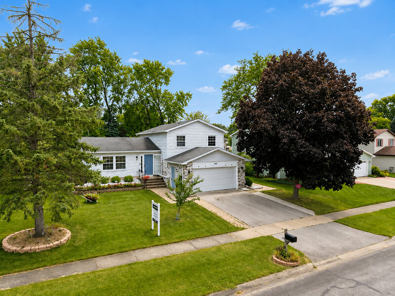450 Heather Lane Carol Stream IL 60188