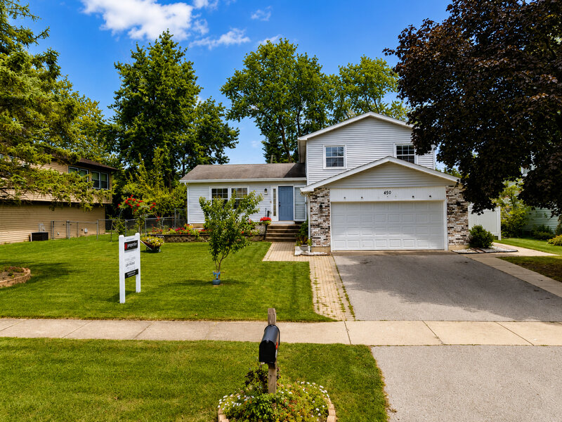 450 Heather Lane Carol Stream IL 60188