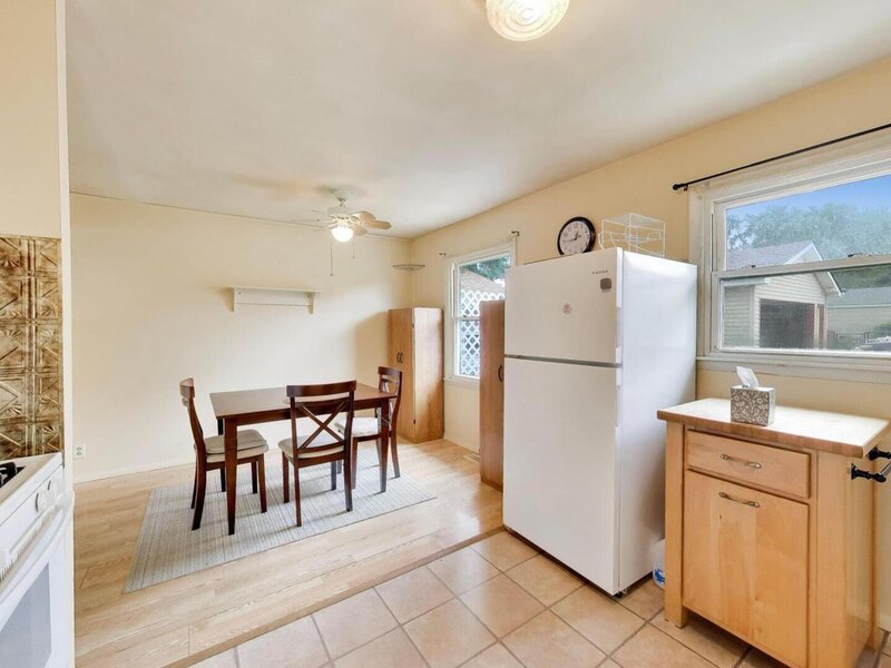 139 W Melody Lane Woodstock IL 60098