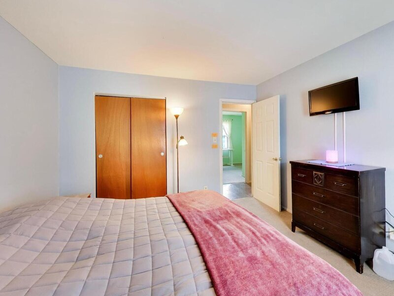 139 W Melody Lane Woodstock IL 60098