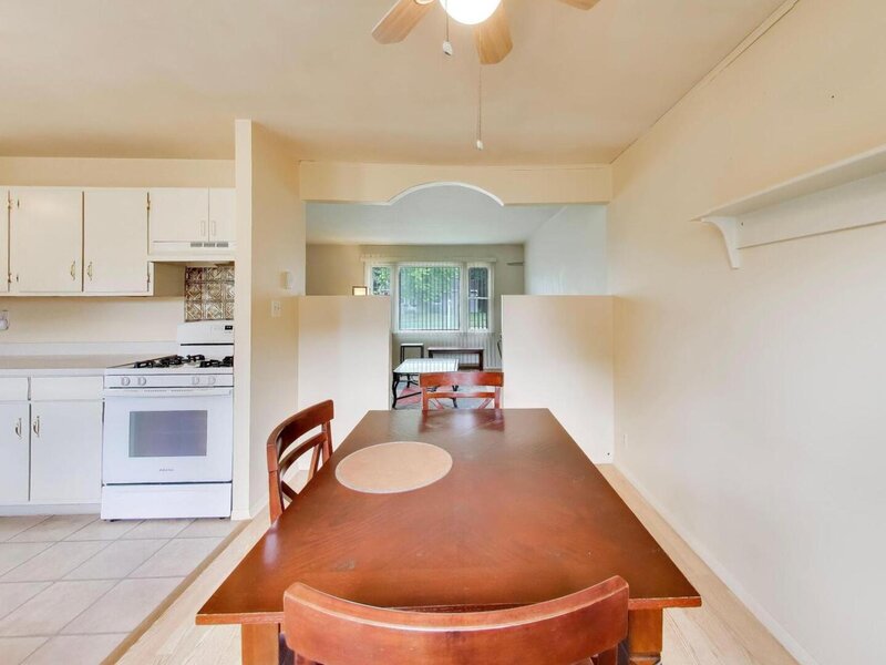 139 W Melody Lane Woodstock IL 60098