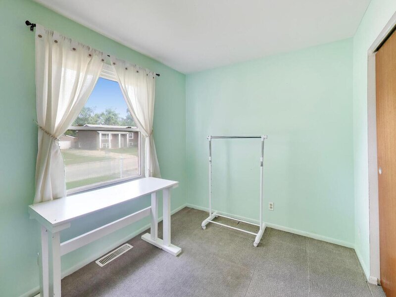139 W Melody Lane Woodstock IL 60098
