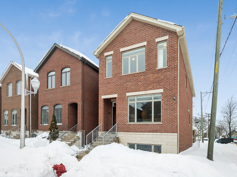 2810 S Grove Street Chicago IL 60608