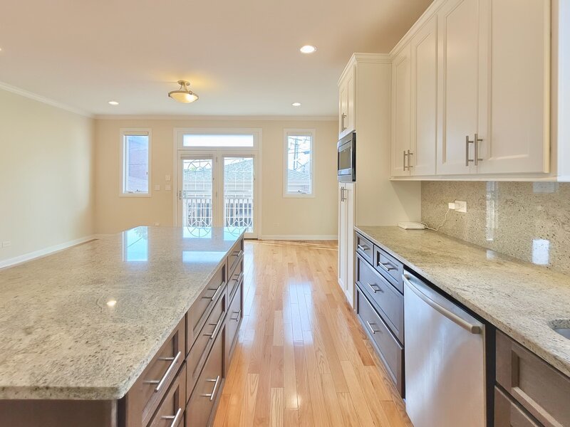 2810 S Grove Street Chicago IL 60608